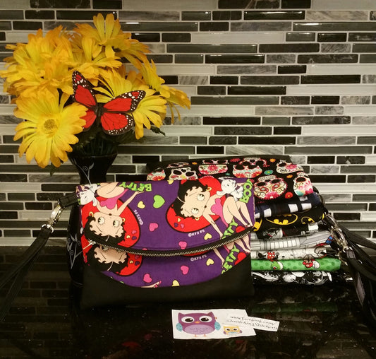 Heidi Foldover Clutch